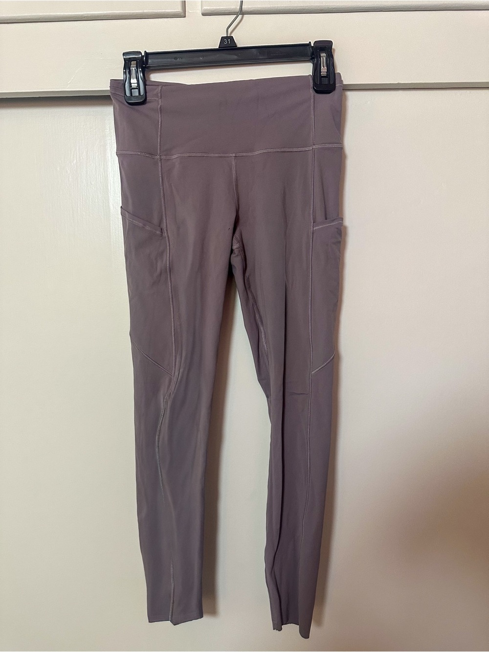 Lululemon Fast and Free HR Tight 25” – Light Purple – Size 6